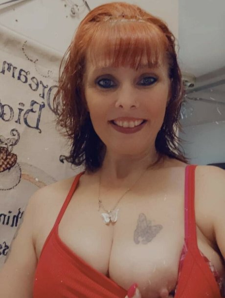 Photo nue de fuite OnlyFans de Horneywifepremium
