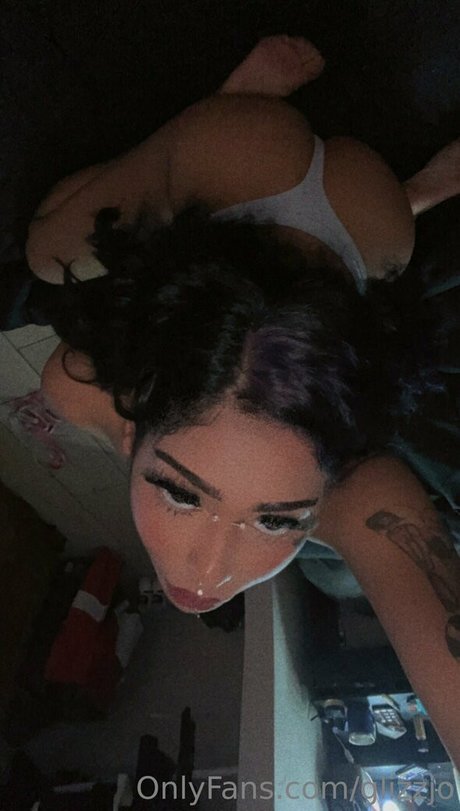 Photo nue de fuite OnlyFans de Glizzjo
