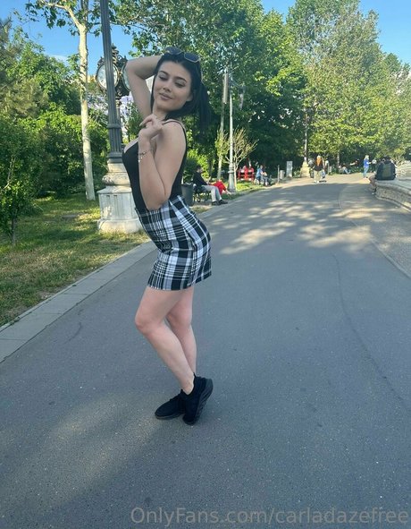 Carladazefree