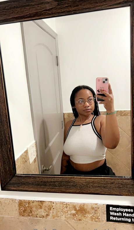 Photo nue de fuite OnlyFans de Tatijpeg