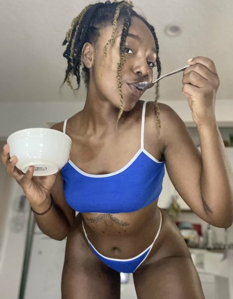 Photo nue de fuite OnlyFans de Whatapeach