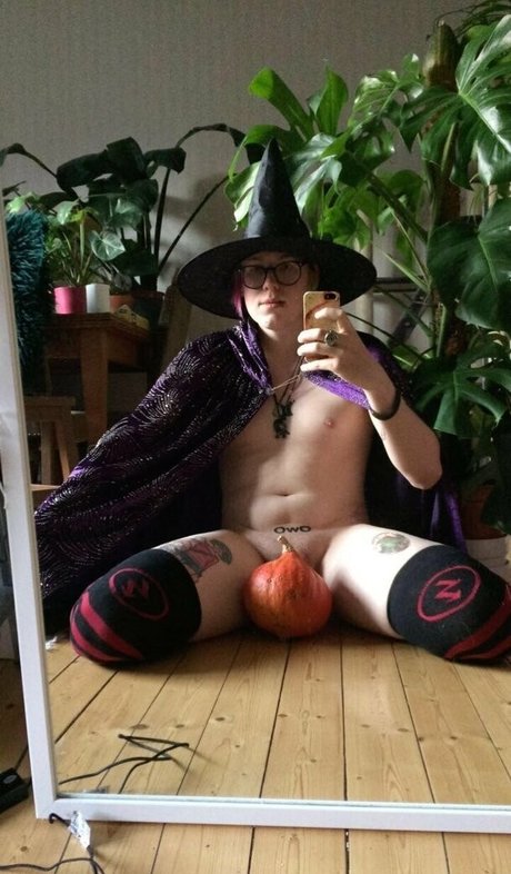 Photo nue de fuite OnlyFans de Goblinthot