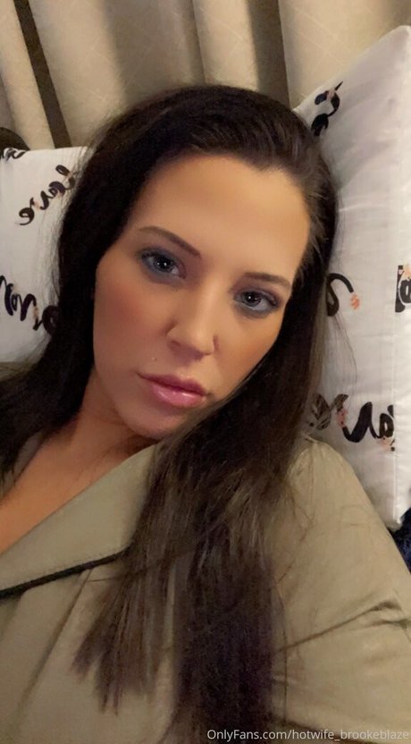 Photo nue de fuite OnlyFans de Hotwifebrookeblaze