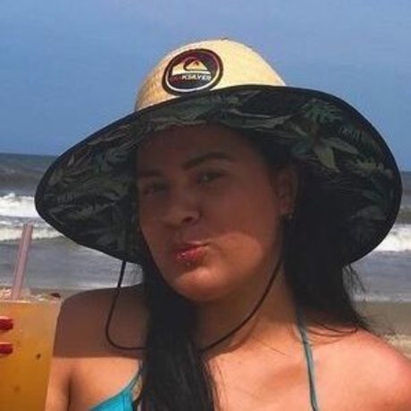 Laraoliveiraof
