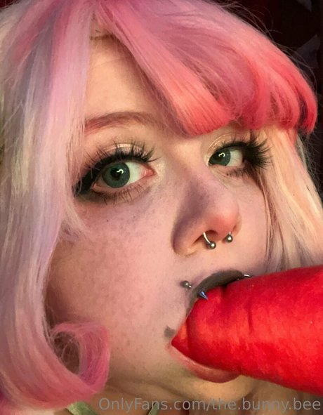 The.bunny.bee
