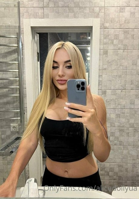 Photo nue de fuite OnlyFans de Alicedollyua