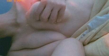 Photo nue de fuite OnlyFans de Shuolivia1104