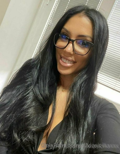 Photo nue de fuite OnlyFans de Silviasiciliaxxx