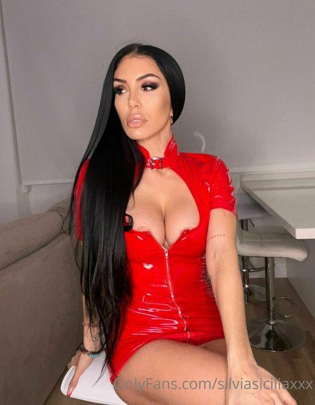 Photo nue de fuite OnlyFans de Silviasiciliaxxx