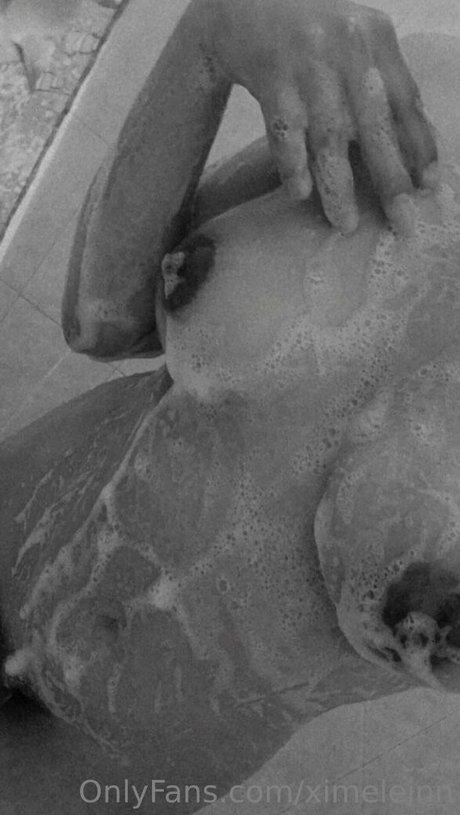 Photo nue de fuite OnlyFans de Ximeleinn
