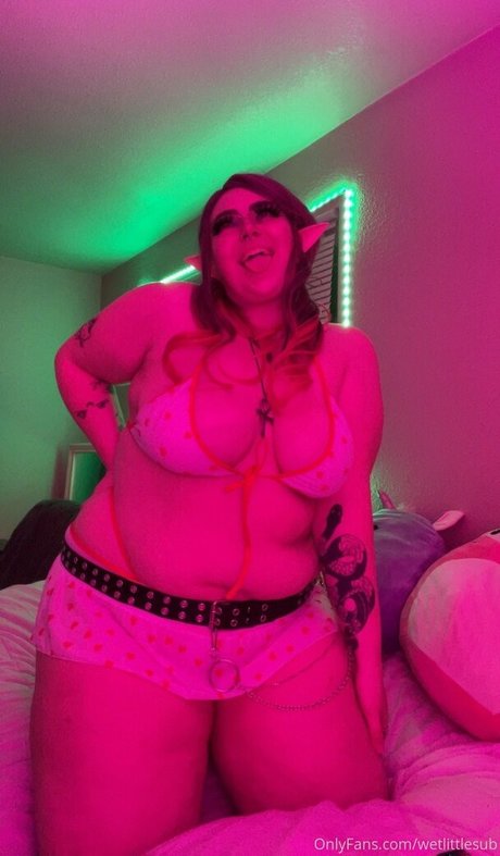 Photo nue de fuite OnlyFans de Wetlittlesub