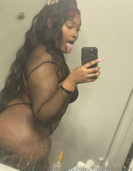Photo nue de fuite OnlyFans de Walkngenocidefree
