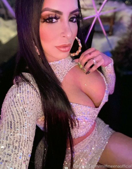 Photo nue de fuite OnlyFans de Missmeenaofficial