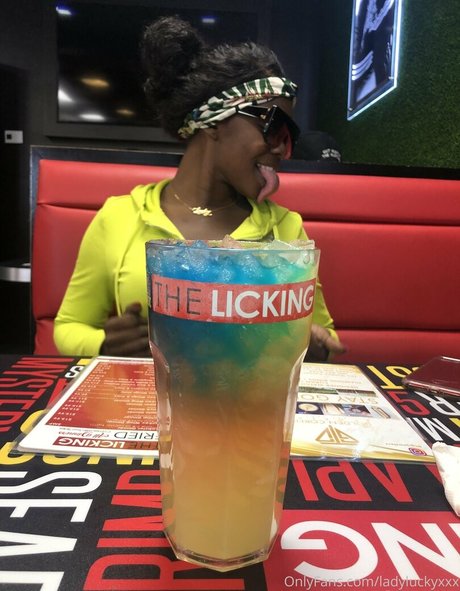 Ladyluckyxxx