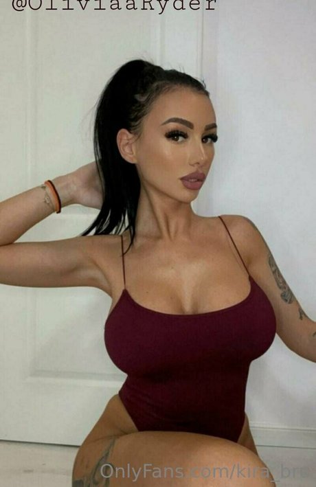 Photo nue de fuite OnlyFans de Kirabrunette1