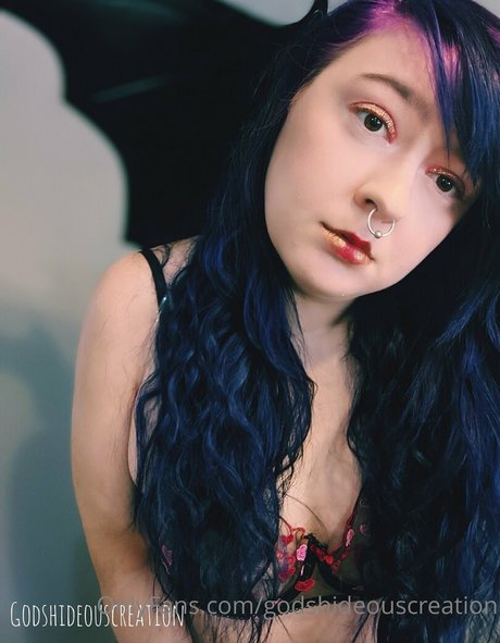 Photo nue de fuite OnlyFans de Godshideouscreation
