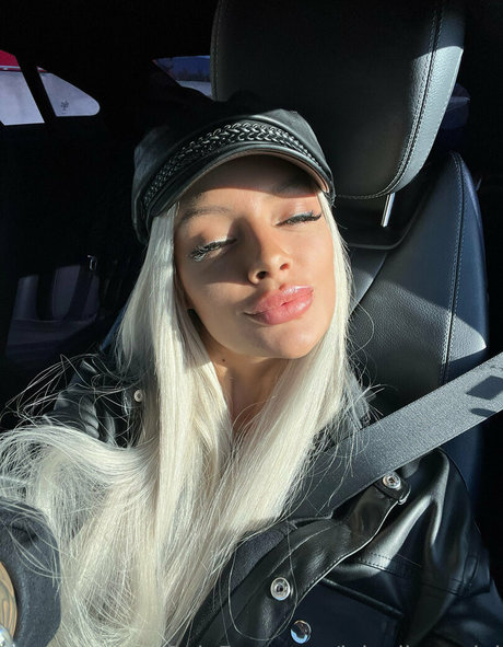 Photo nue de fuite OnlyFans de Lolaellemodel