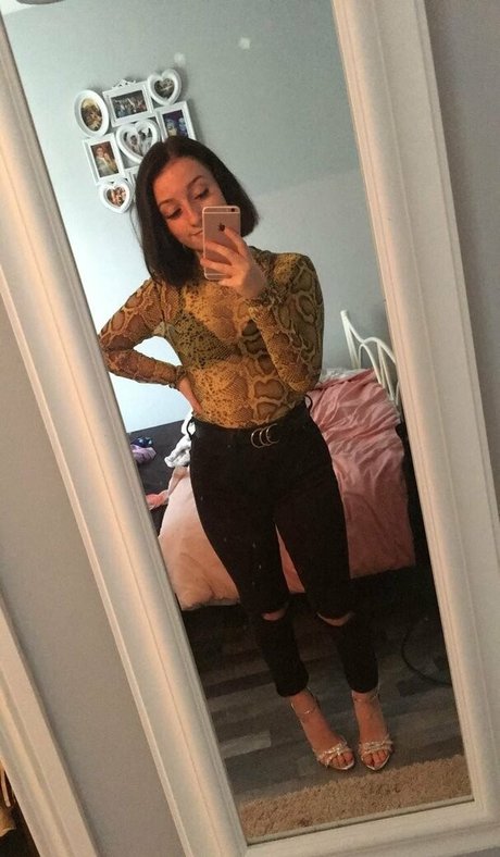 Photo nue de fuite OnlyFans de Yaz12345