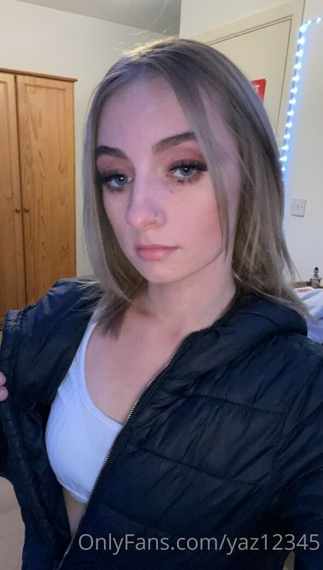 Photo nue de fuite OnlyFans de Yaz12345