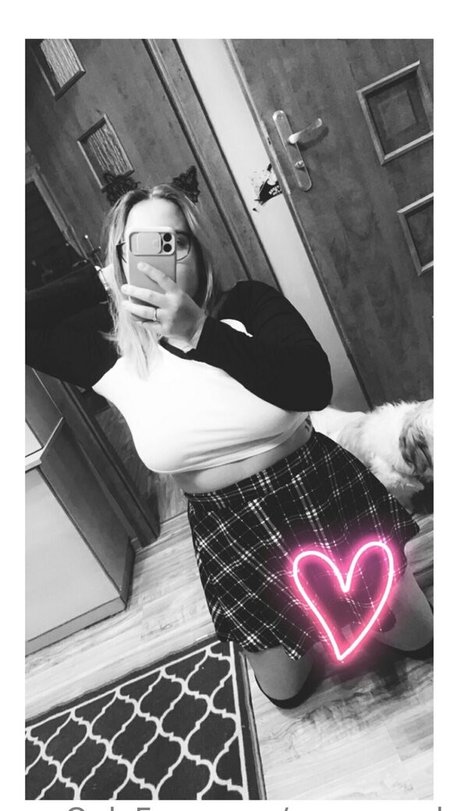 Photo nue de fuite OnlyFans de Suuusanahfree