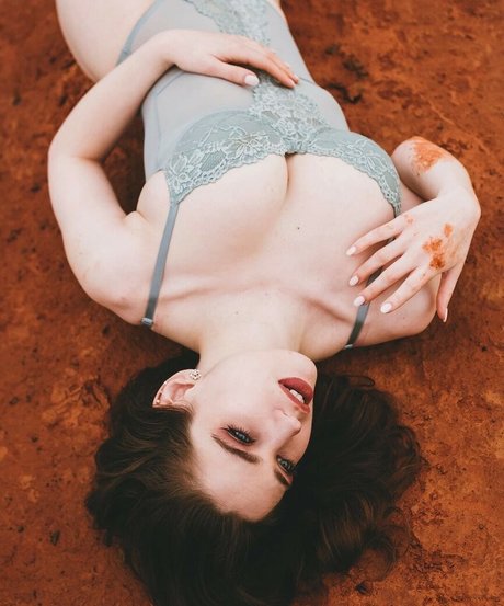 Photo nue de fuite OnlyFans de Stephanie Oustalet