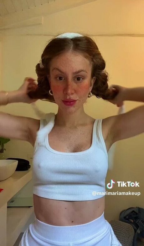 Photo nue de fuite OnlyFans de Marimariamakeup