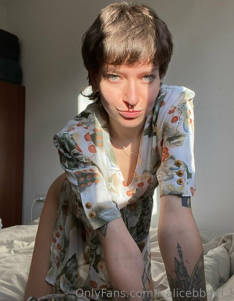 Photo nue de fuite OnlyFans de Lalicebbgirll