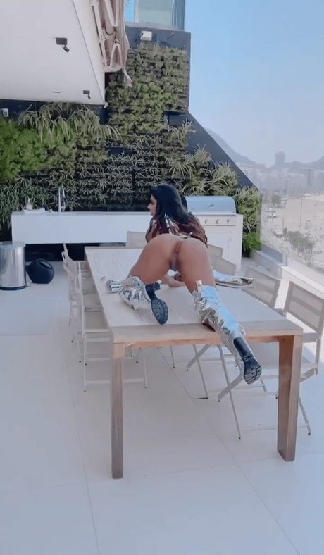 Photo nue de fuite OnlyFans de Suzy Cortez
