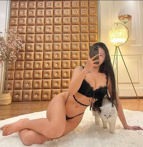 Photo nue de fuite OnlyFans de Stella Xu