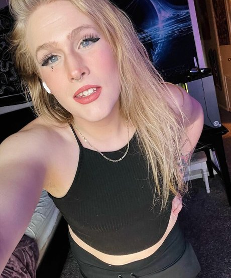 Photo nue de fuite OnlyFans de Ghost Romper
