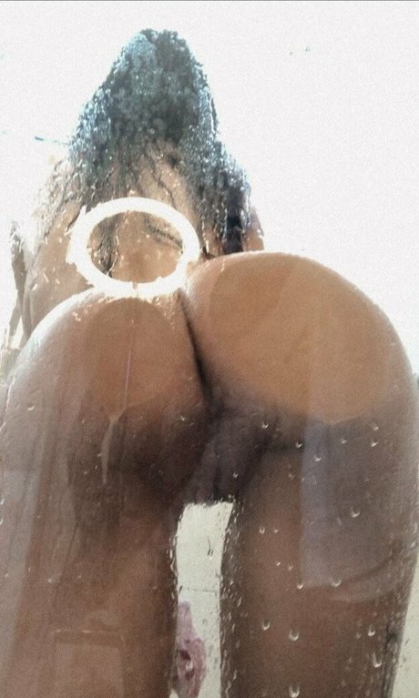 Photo nue de fuite OnlyFans de Katxrox