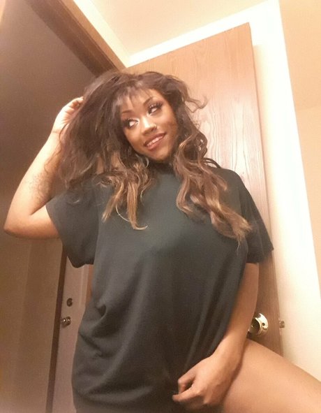 Photo nue de fuite OnlyFans de Sweeeetcaramella