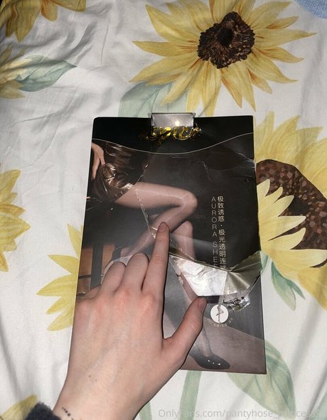 Pantyhose_princess99