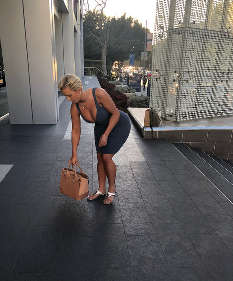 Photo nue de fuite OnlyFans de Amy Jackson