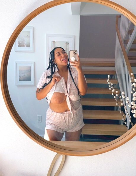 Photo nue de fuite OnlyFans de Rosa Guttierez