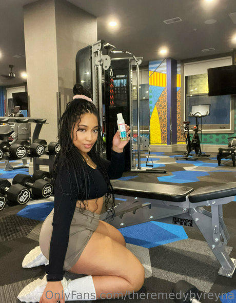 Photo nue de fuite OnlyFans de Theremedybyreyna