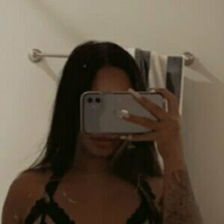 Photo nue de fuite OnlyFans de Lilasianscorpio