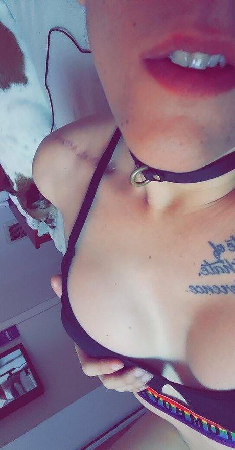 Photo nue de fuite OnlyFans de Brainwashedpet