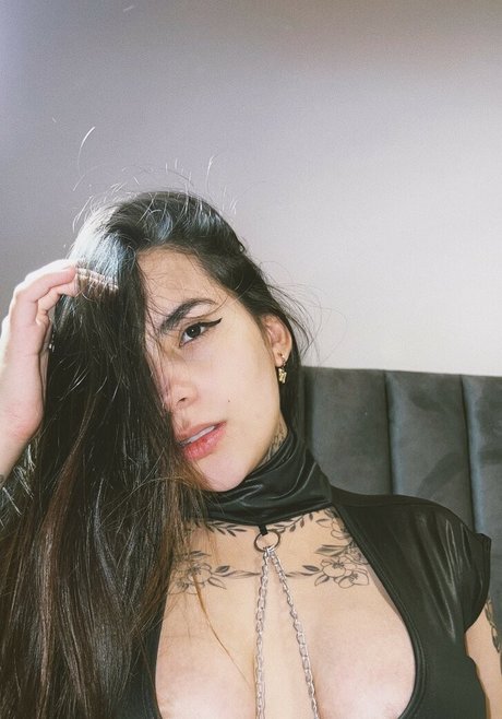Photo nue de fuite OnlyFans de Milaarbelaez