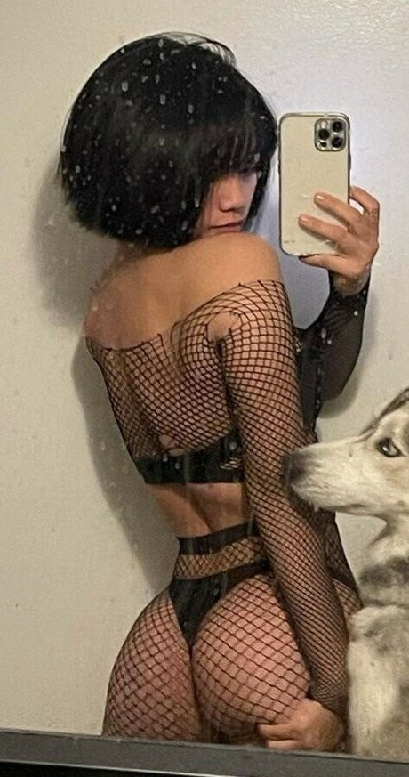 Photo nue de fuite OnlyFans de Vihaiyenn