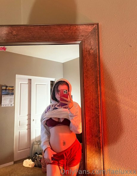 Photo nue de fuite OnlyFans de Faeluxxx