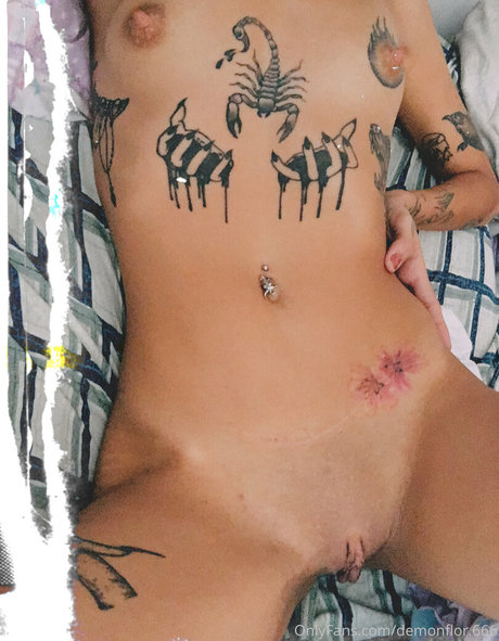 Photo nue de fuite OnlyFans de Demonflor666