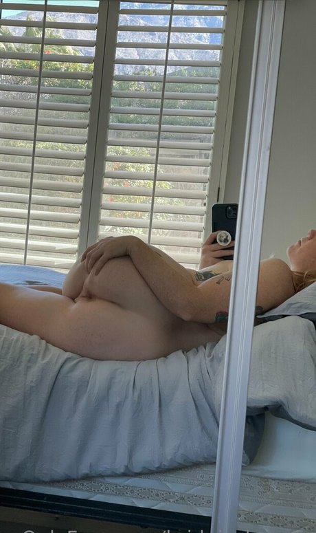 Photo nue de fuite OnlyFans de Scarlettebegonia