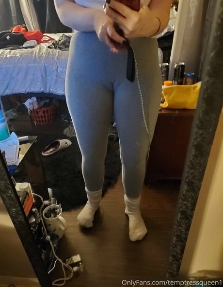 Photo nue de fuite OnlyFans de Temptressqueen1