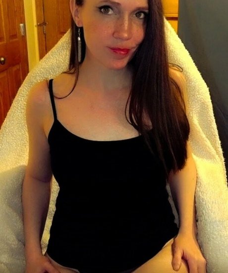 Photo nue de fuite OnlyFans de Molly Nova
