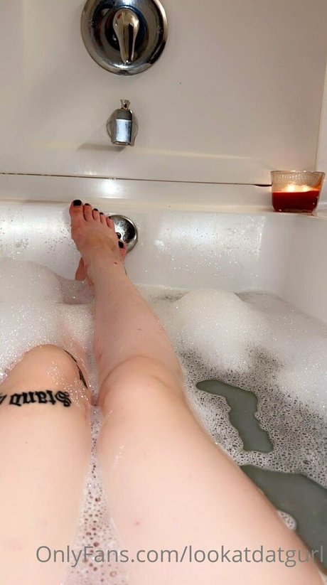 Photo nue de fuite OnlyFans de Lookatdatgurl