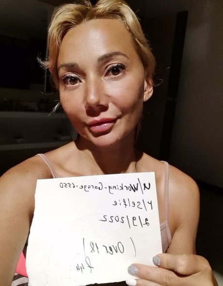 Photo nue de fuite OnlyFans de Mommy Di