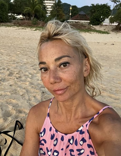 Photo nue de fuite OnlyFans de Mommy Di
