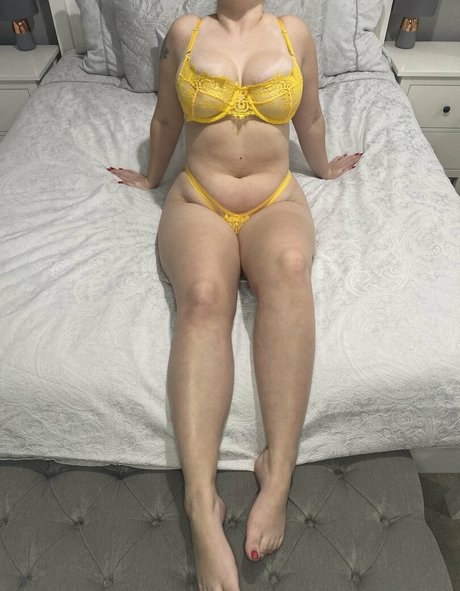 Photo nue de fuite OnlyFans de Mombodrosie