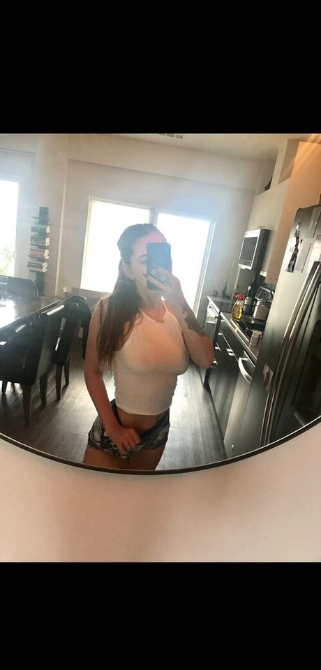 Photo nue de fuite OnlyFans de Revelliejessica